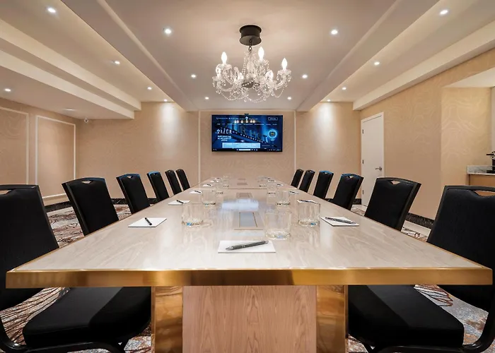 Azur Legacy Collection Hotel
